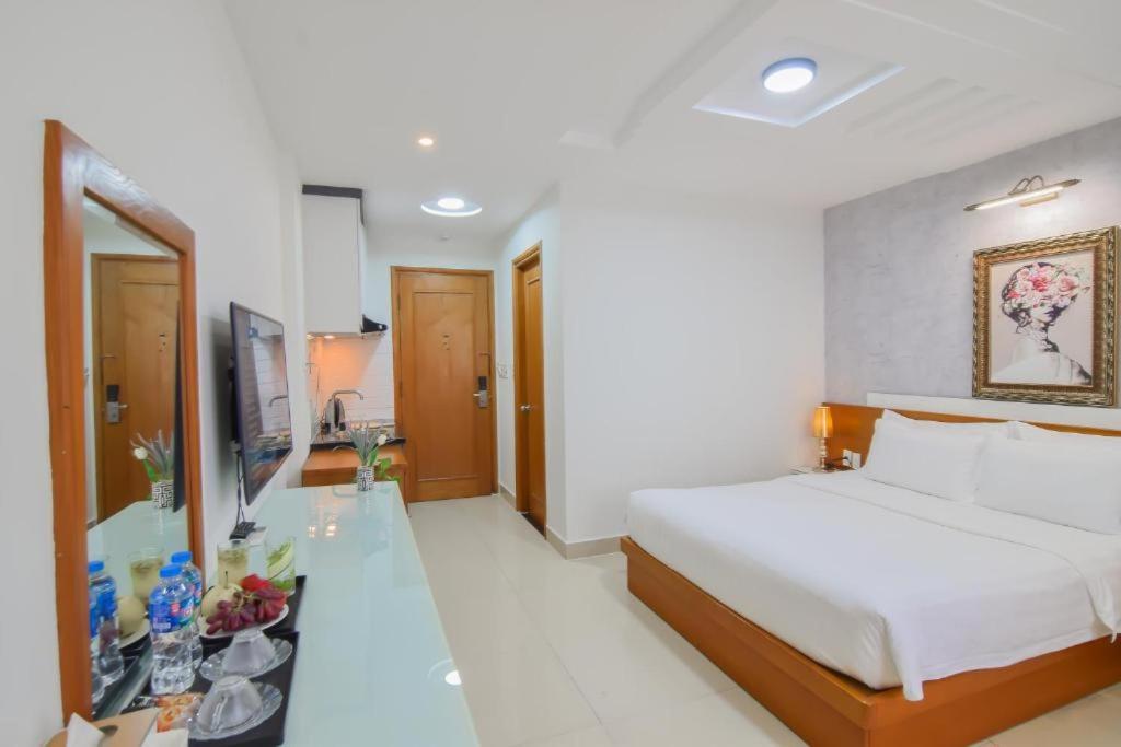 Amory - 88 Le Lai Q1 - By Bay Luxury Apartment *